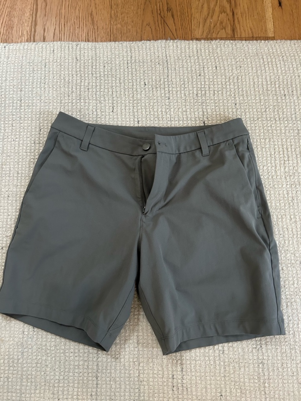 lululemon Gray Sage Commission Classic-Fit Short 7" *Warpstreme